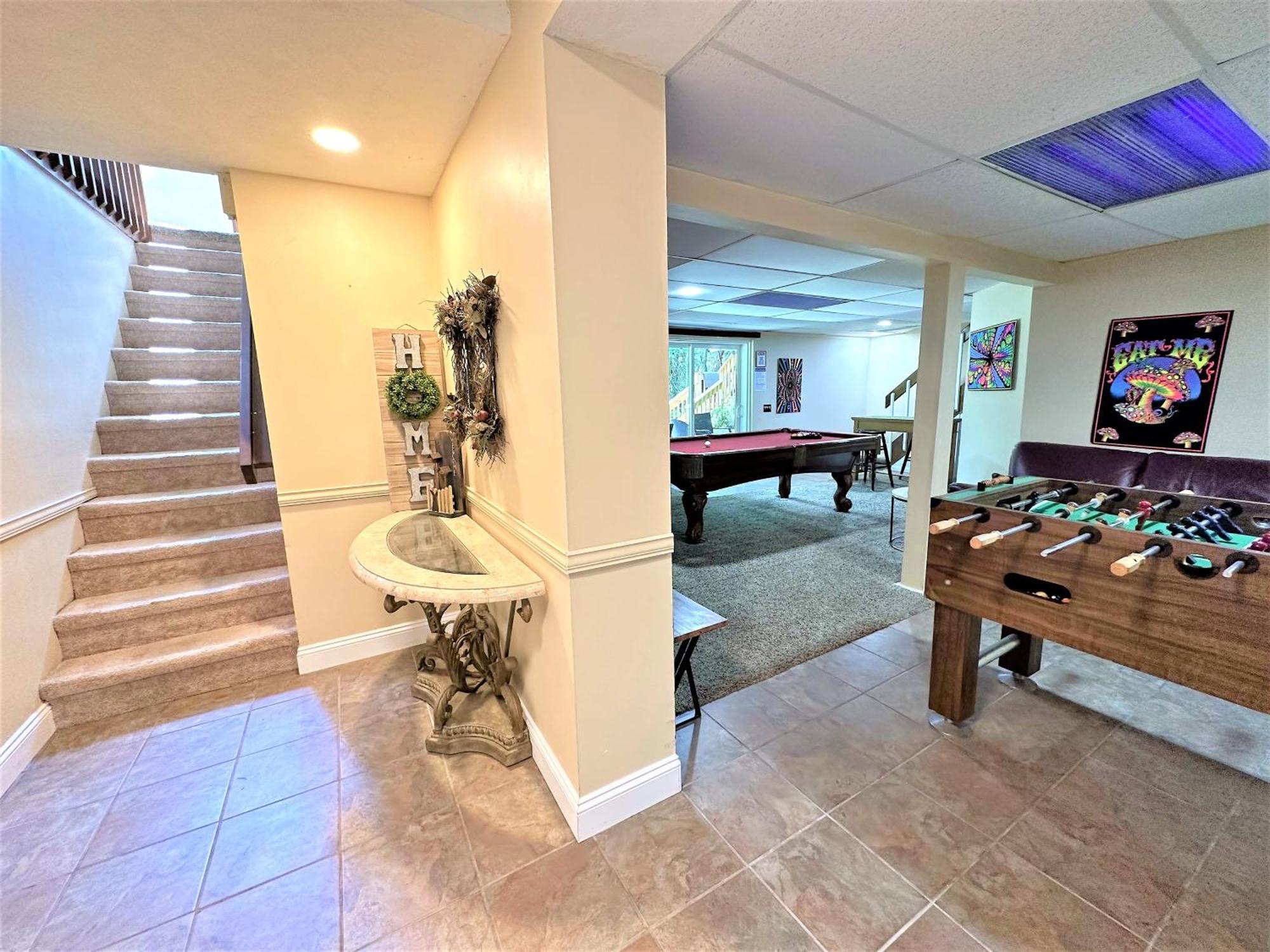 Wow!! Ultimate Pocono Retreat, Hot Tub, Game Room, Deck, Lakes, Skiing, Pools Long Pond Exterior foto