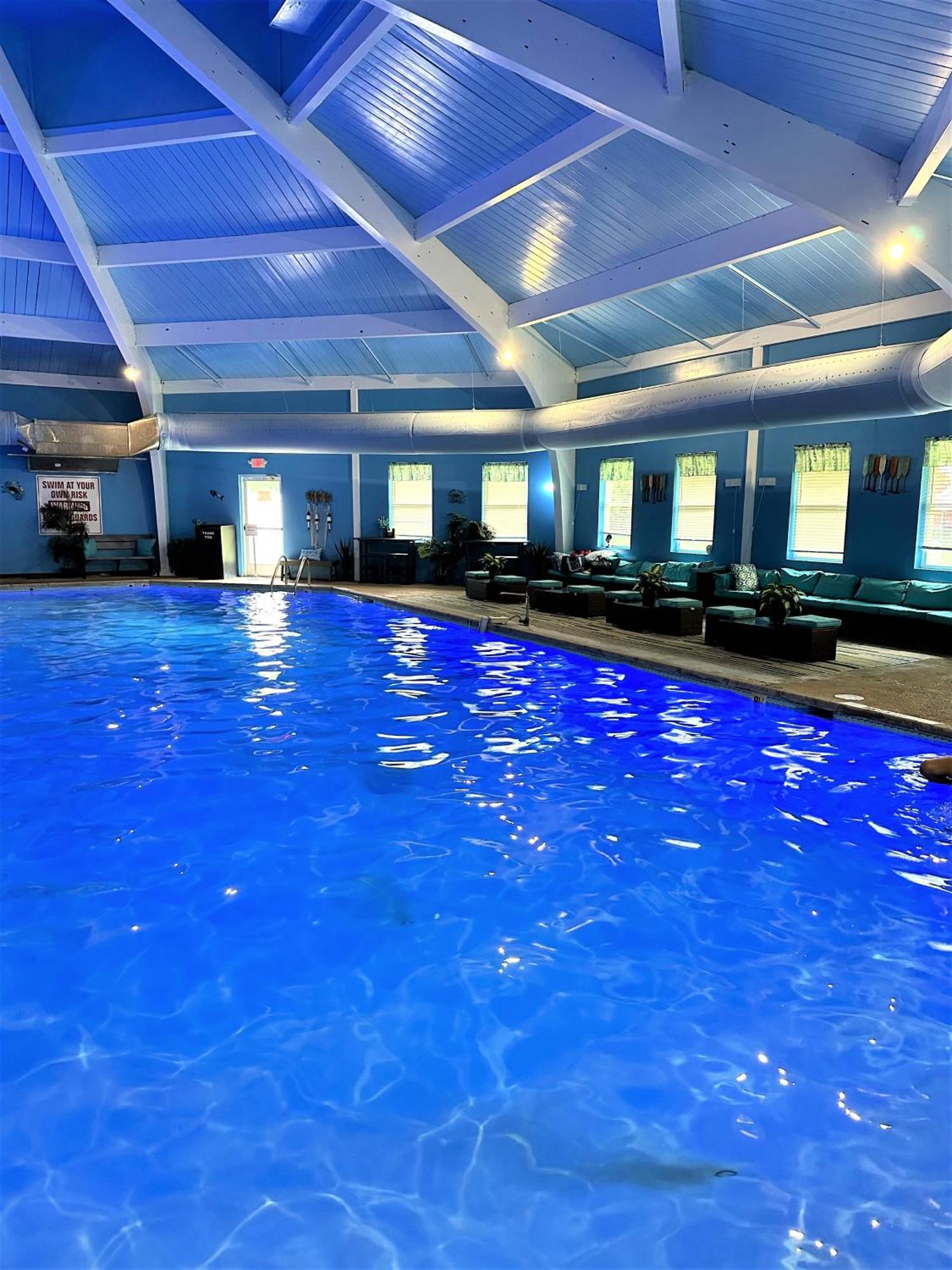 Wow!! Ultimate Pocono Retreat, Hot Tub, Game Room, Deck, Lakes, Skiing, Pools Long Pond Exterior foto